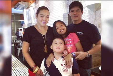 claudine barretto children|Claudine Barretto bio: business, husband, children, age.